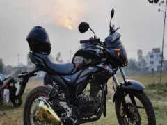 Suzuki Gixxer Dual Disc Dual Tone